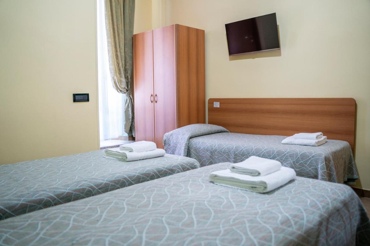 Hotel Ferrarese Roma Exterior foto